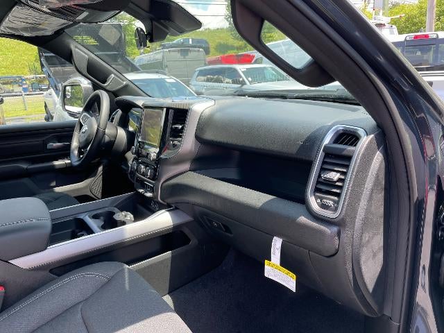 2026 RAM 1500 Express 4x4 Quad Cab 6'4" Box