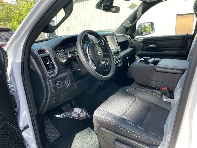 2026 RAM 1500 Express 4x4 Quad Cab 6'4" Box