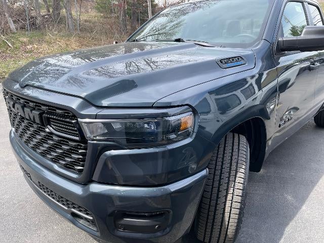 2026 RAM 1500 Express 4x4 Quad Cab 6'4" Box