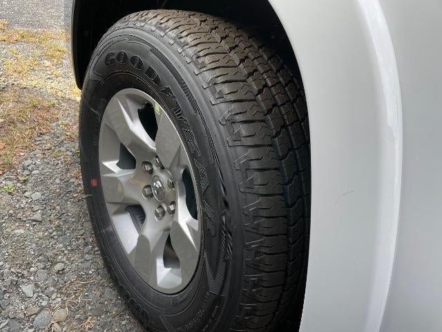 2026 RAM 1500 Big Horn 4x4 Crew Cab 5'7" Box