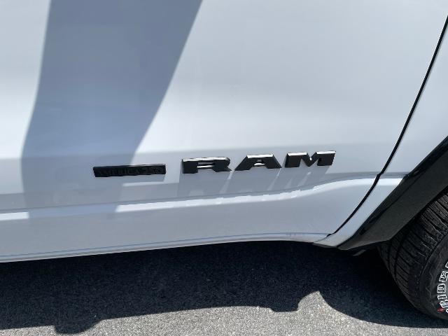 2026 RAM 1500 Big Horn 4x4 Crew Cab 5'7" Box