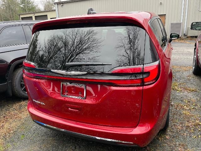 2026 Chrysler Pacifica Select FWD