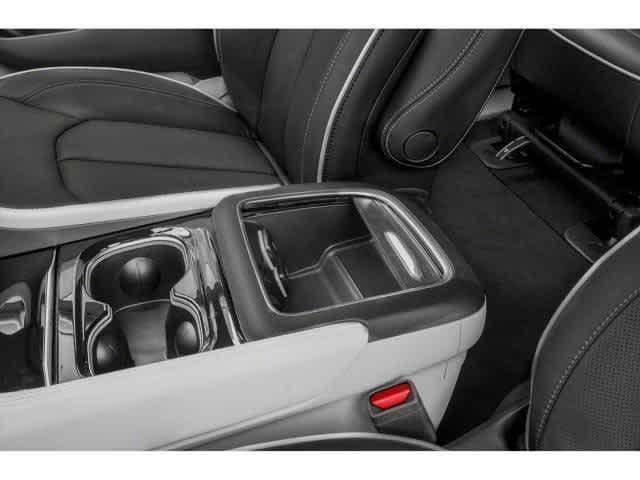 2023 Chrysler Pacifica Hybrid Limited FWD