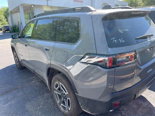 2026 Jeep Cherokee Laredo 4x4