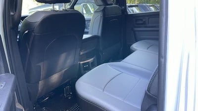 2024 RAM 3500 Tradesman 4x4 Crew Cab 8' Box