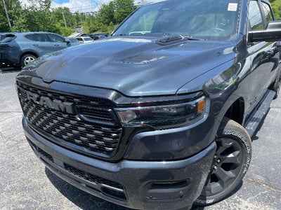 2026 RAM 1500 Express 4x4 Crew Cab 5'7" Box