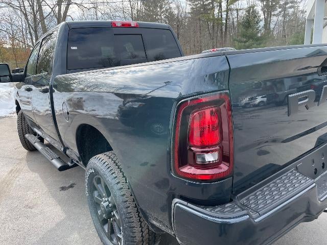 2026 RAM 2500 Black Express 4x4 Crew Cab 6'4" Box