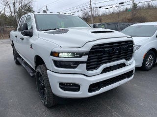 2026 RAM 2500 Black Express 4x4 Crew Cab 6'4" Box