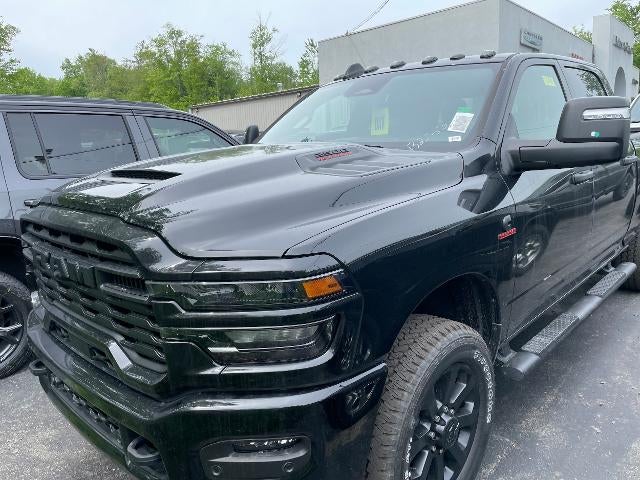 2026 RAM 2500 Black Express 4x4 Crew Cab 6'4" Box