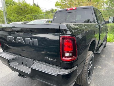 2026 RAM 2500 Black Express 4x4 Crew Cab 6'4" Box