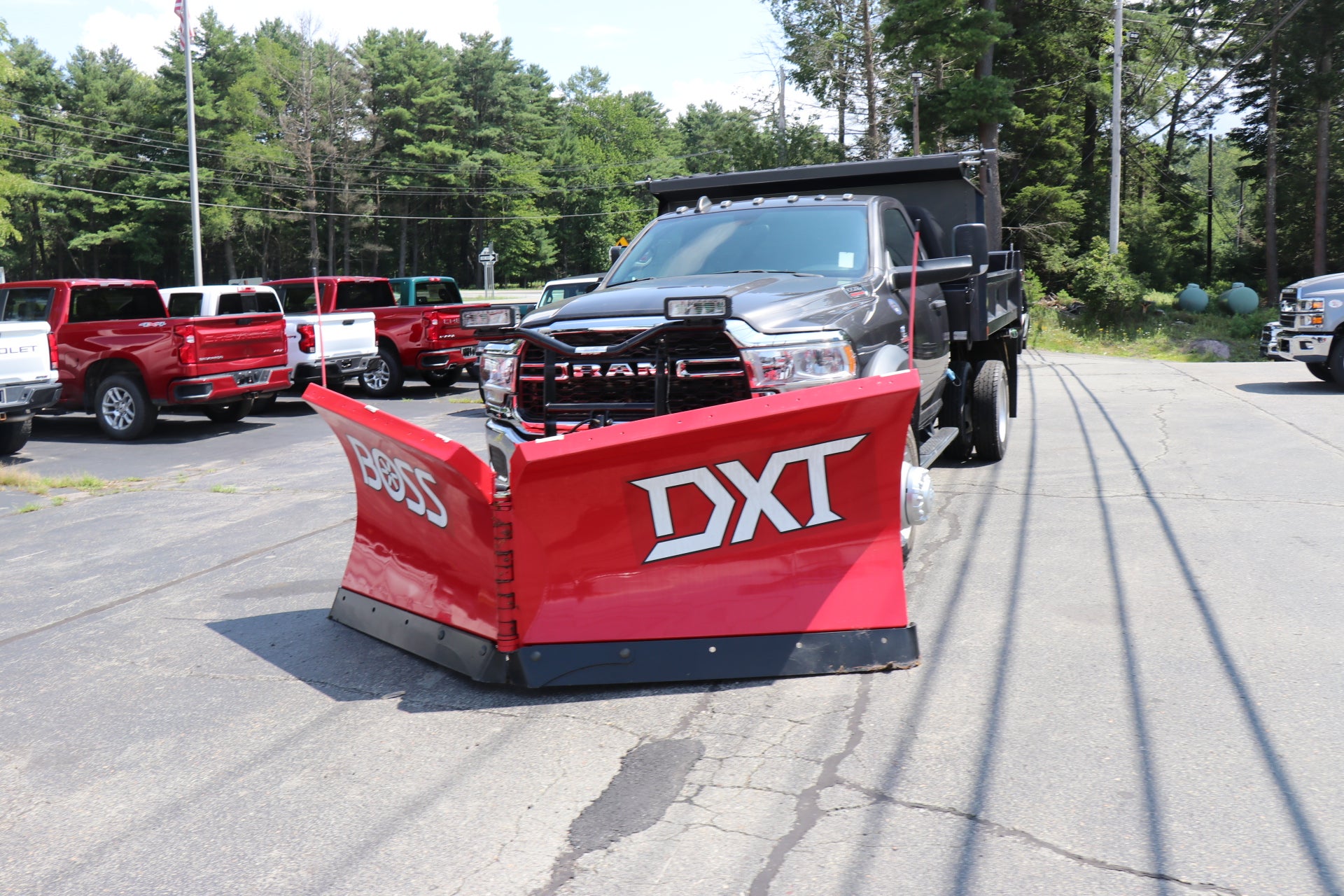 2022 RAM 5500 Chassis Cab Tradesman 4x4 Reg Cab 60" CA 144.5" WB