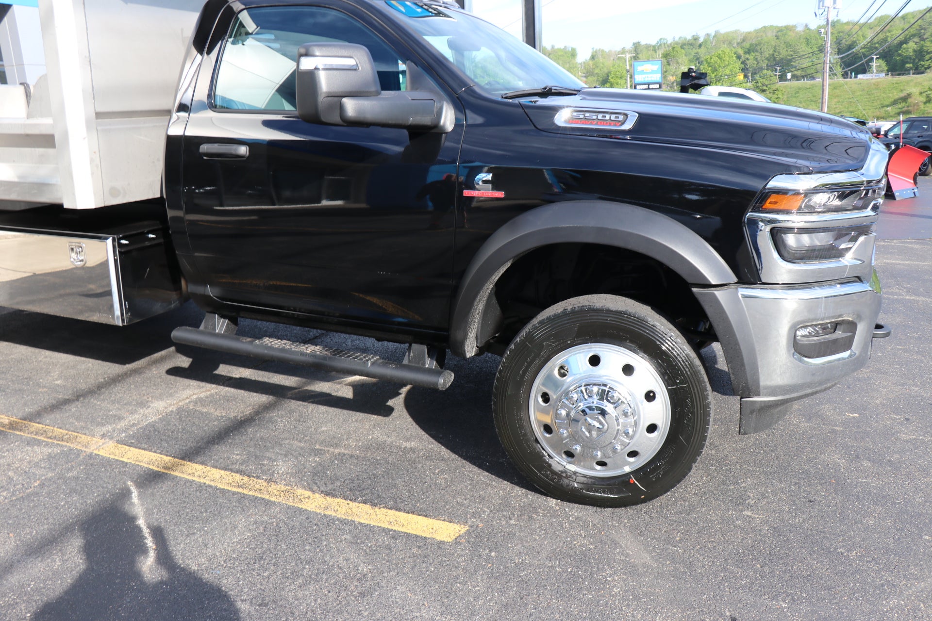 2026 RAM 5500 Chassis Cab Tradesman 4x4 Reg Cab 84" CA 168.5" WB