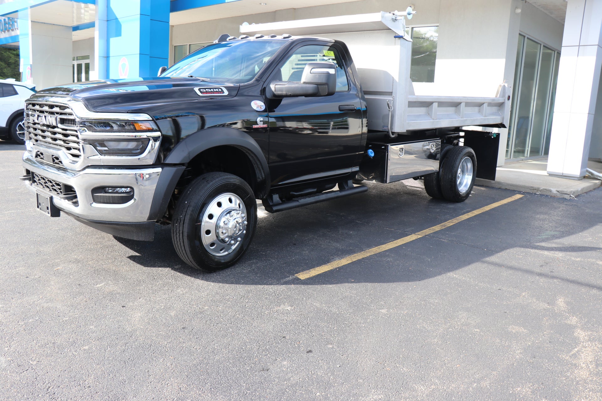2026 RAM 5500 Chassis Cab Tradesman 4x4 Reg Cab 84" CA 168.5" WB
