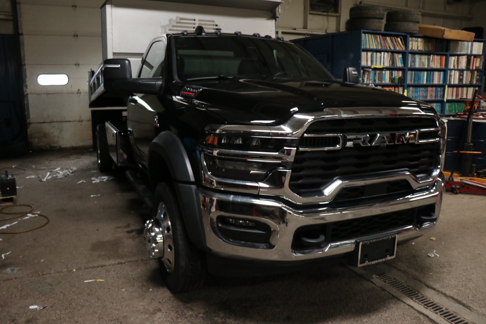 2026 RAM 5500 Chassis Cab Tradesman 4x4 Reg Cab 84" CA 168.5" WB