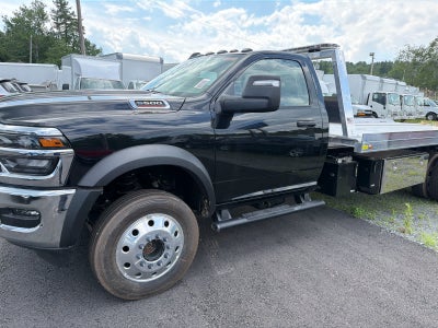2026 RAM 5500 Chassis Cab Tradesman 4x4 Reg Cab 120" CA 204.5" WB
