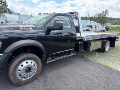 2026 RAM 5500 Chassis Cab Tradesman 4x4 Reg Cab 120" CA 204.5" WB