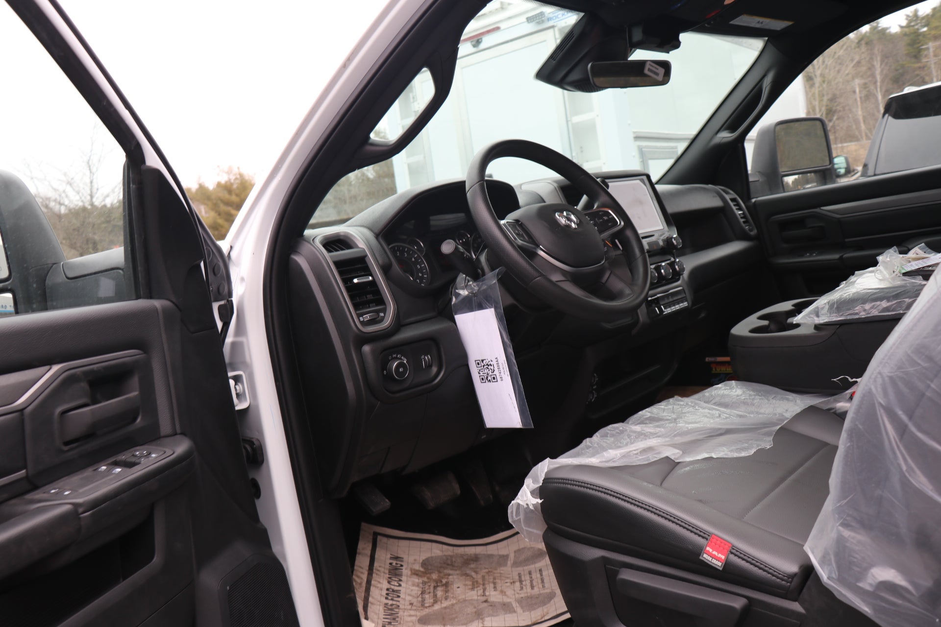 2026 RAM 5500 Chassis Cab Tradesman 4x4 Reg Cab 120" CA 204.5" WB