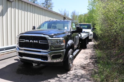 2024 RAM 5500 Chassis Cab Tradesman 4x4 Reg Cab 120" CA 204.5" WB