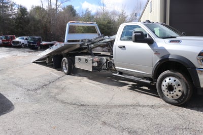 2026 RAM 5500 Chassis Cab Tradesman 4x4 Reg Cab 120" CA 204.5" WB