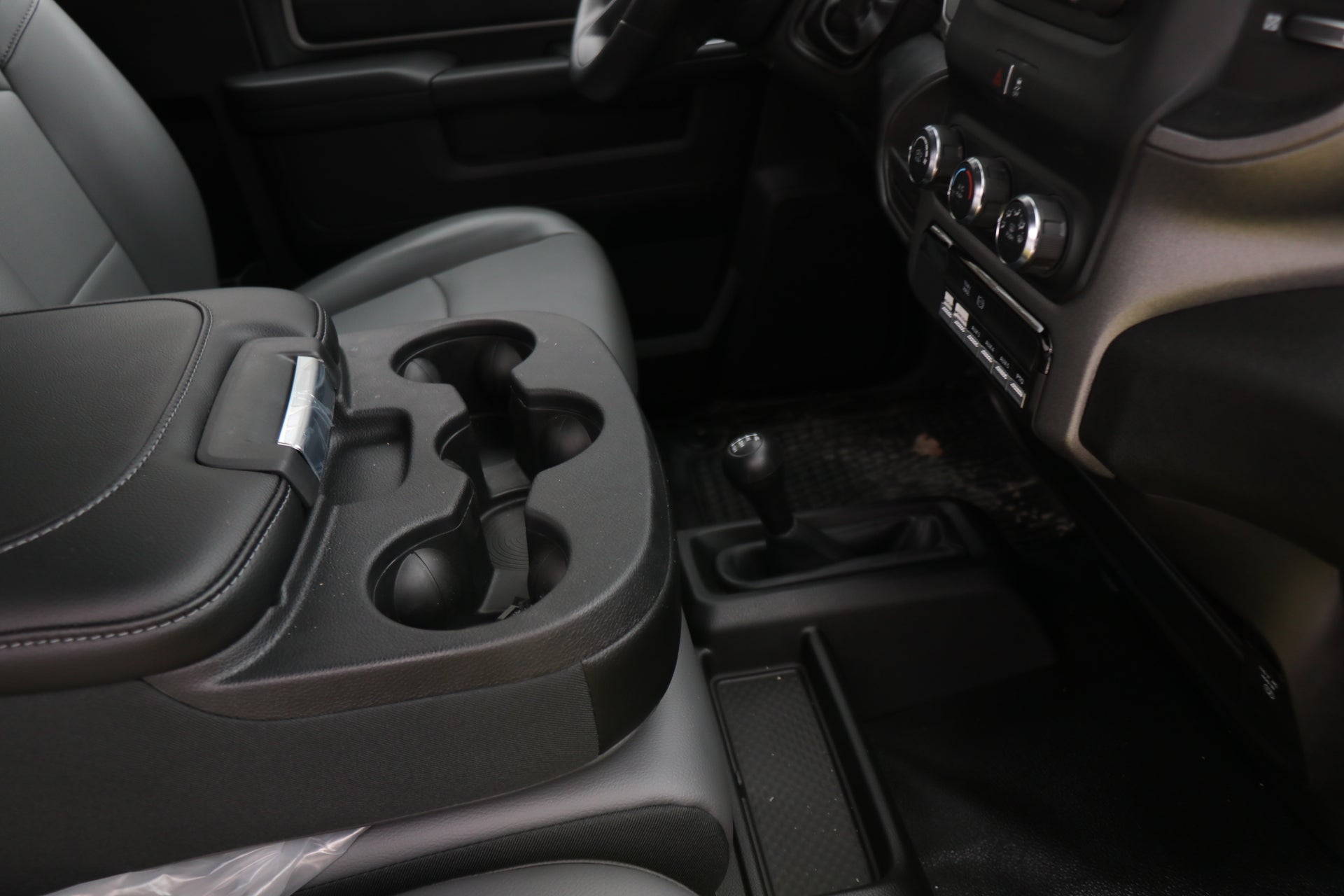 2024 RAM 5500 Chassis Cab Tradesman 4x4 Reg Cab 120" CA 204.5" WB