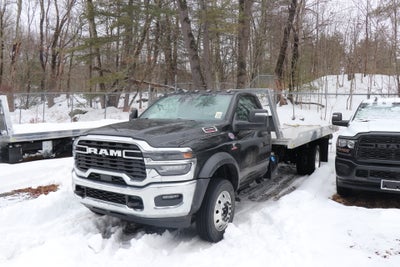 2026 RAM 5500 Chassis Cab Tradesman 4x4 Reg Cab 120" CA 204.5" WB