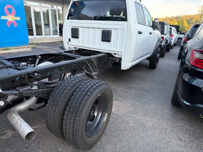 2027 RAM 5500 Chassis Cab Tradesman 4x4 Crew Cab 60" CA 173.4" WB