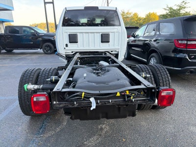 2027 RAM 5500 Chassis Cab Tradesman 4x4 Crew Cab 60" CA 173.4" WB