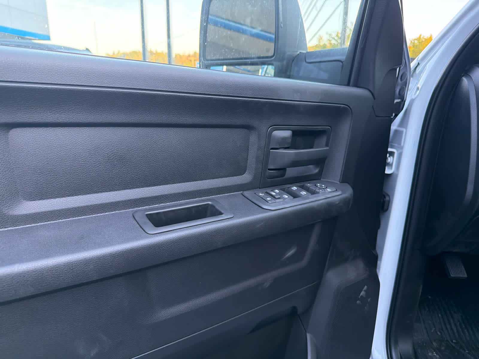 2027 RAM 5500 Chassis Cab Tradesman 4x4 Crew Cab 60" CA 173.4" WB