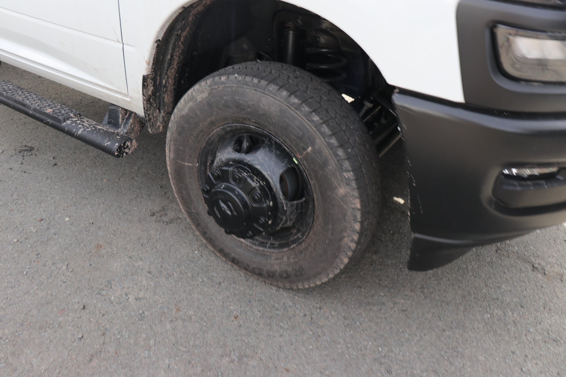 2026 RAM 3500 Chassis Cab Tradesman 4WD Reg Cab 60" CA 143.5" WB