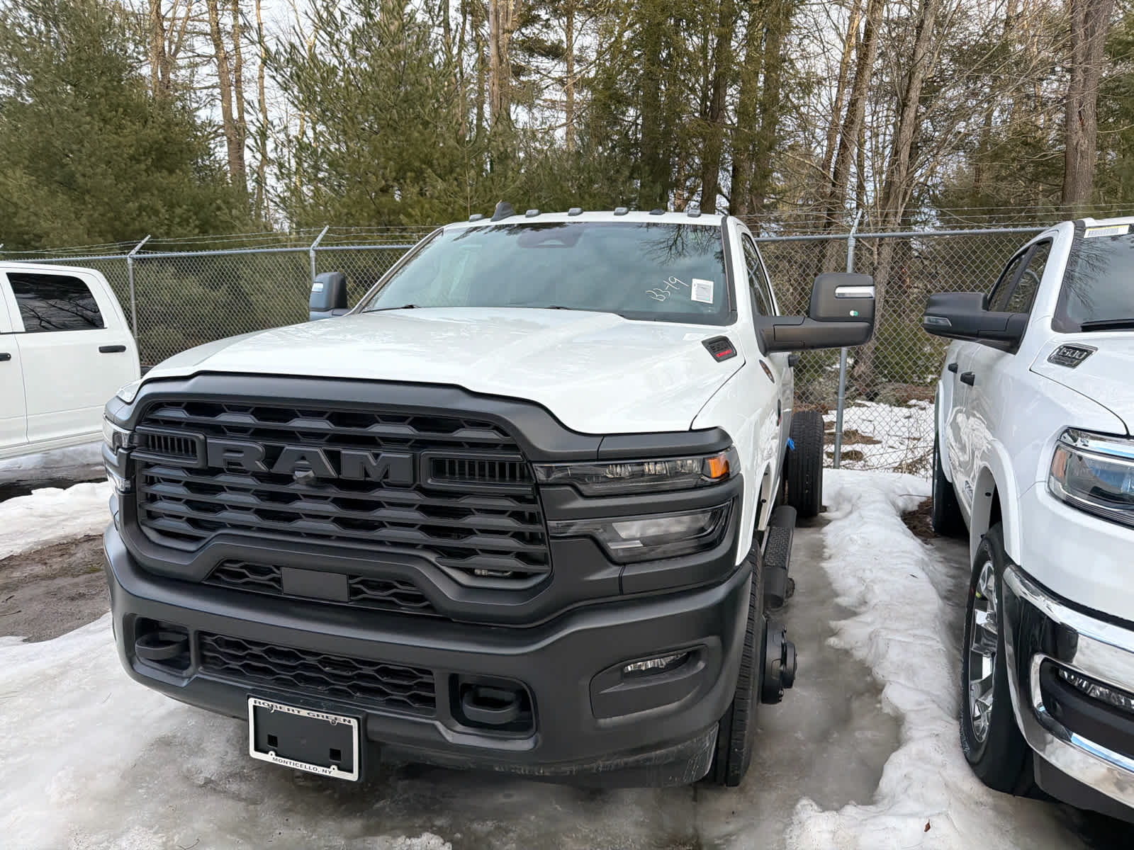 2026 RAM 3500 Chassis Cab Tradesman 4WD Reg Cab 60" CA 143.5" WB