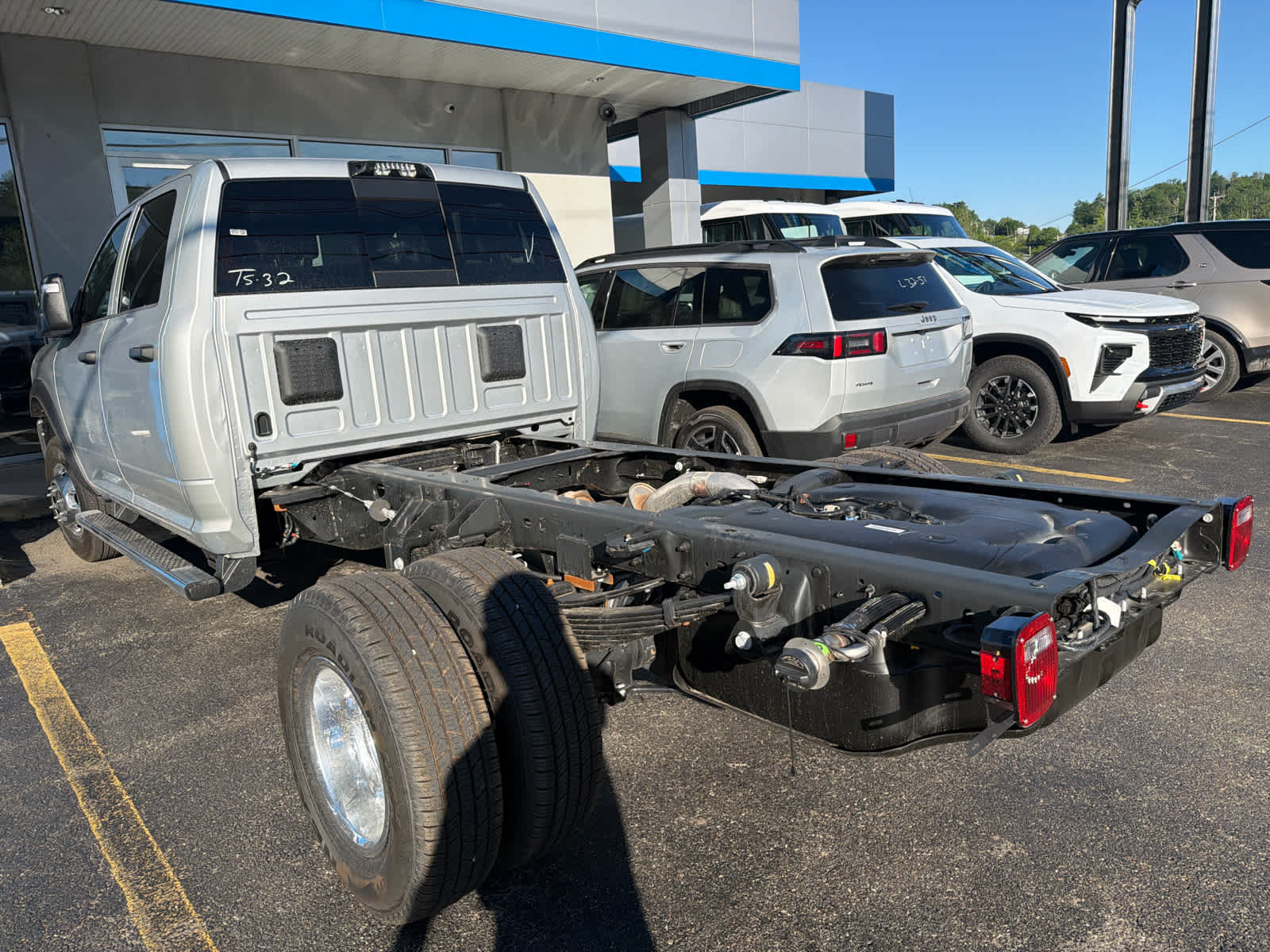2026 RAM 3500 Chassis Cab Tradesman 4WD Crew Cab 60" CA 172.4" WB