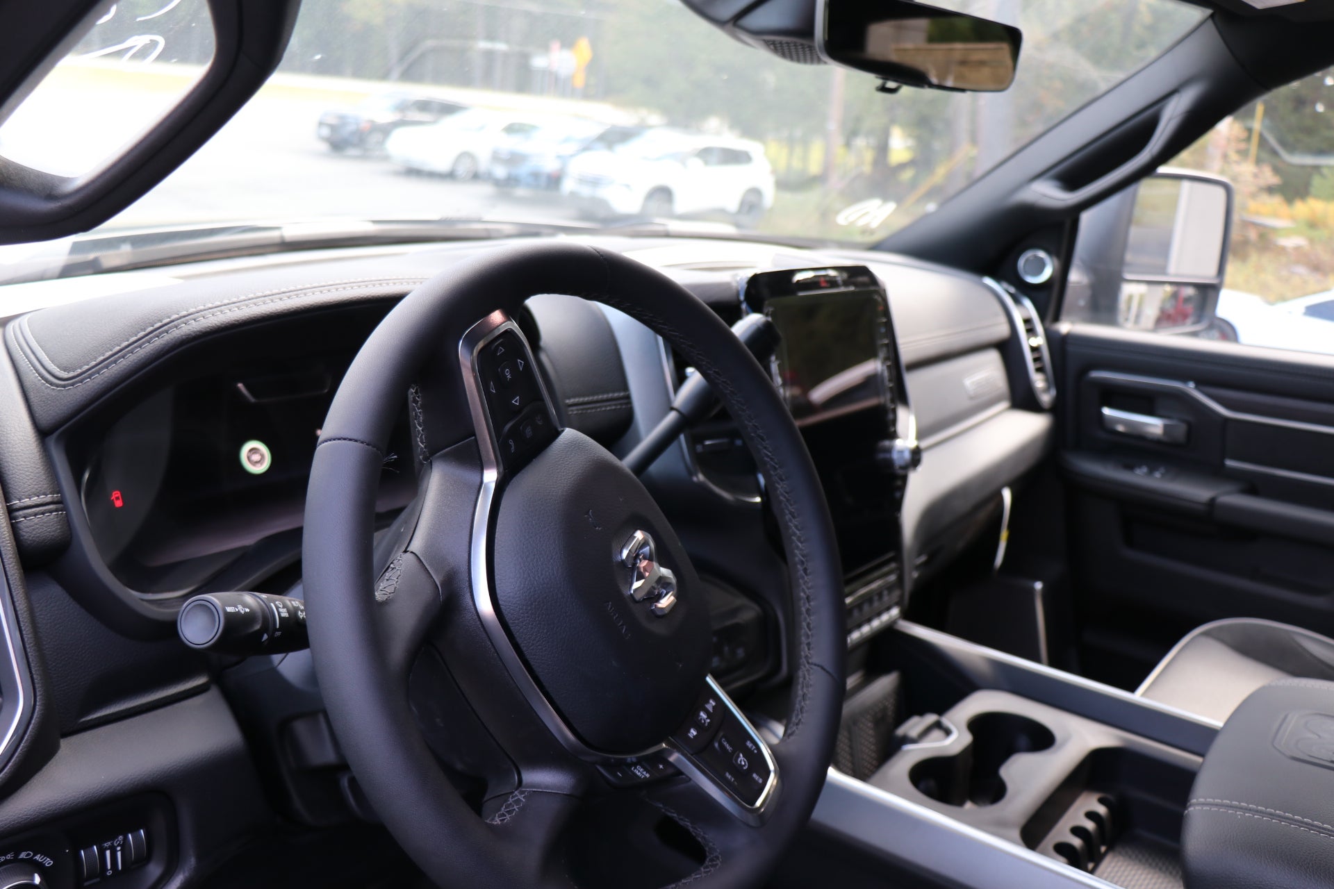 2025 RAM 3500 Chassis Cab Big Horn 4WD Crew Cab 60" CA 172.4" WB