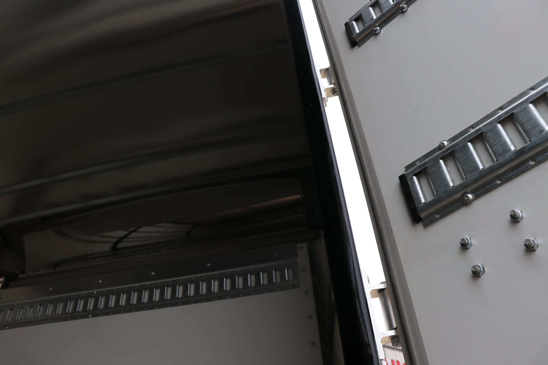 2025 Hino L6-24 Base