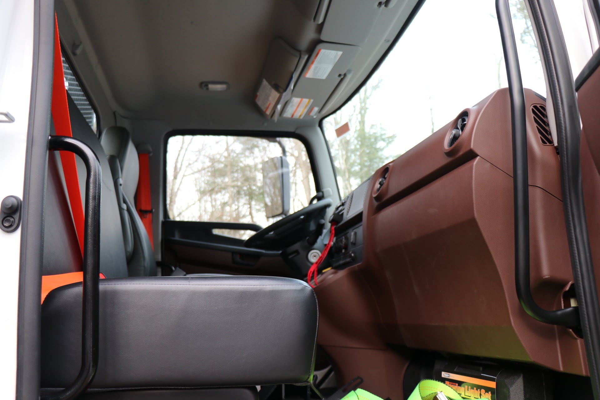 2026 Hino XL8M-24 Base