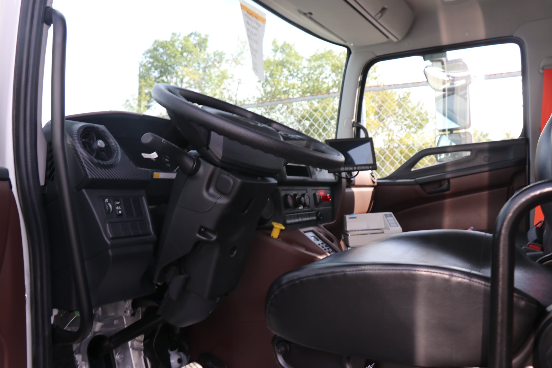 2025 Hino L7-24 Base